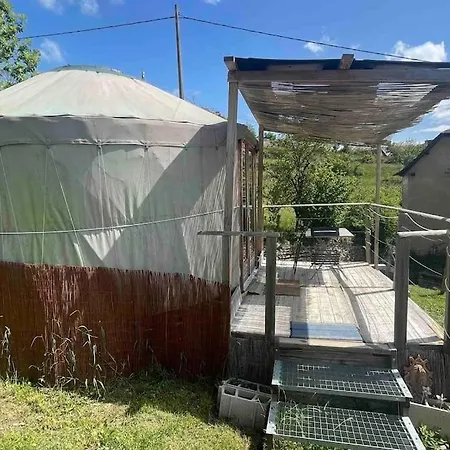 Luxury tent Le Paradis De Limaye Marvejols